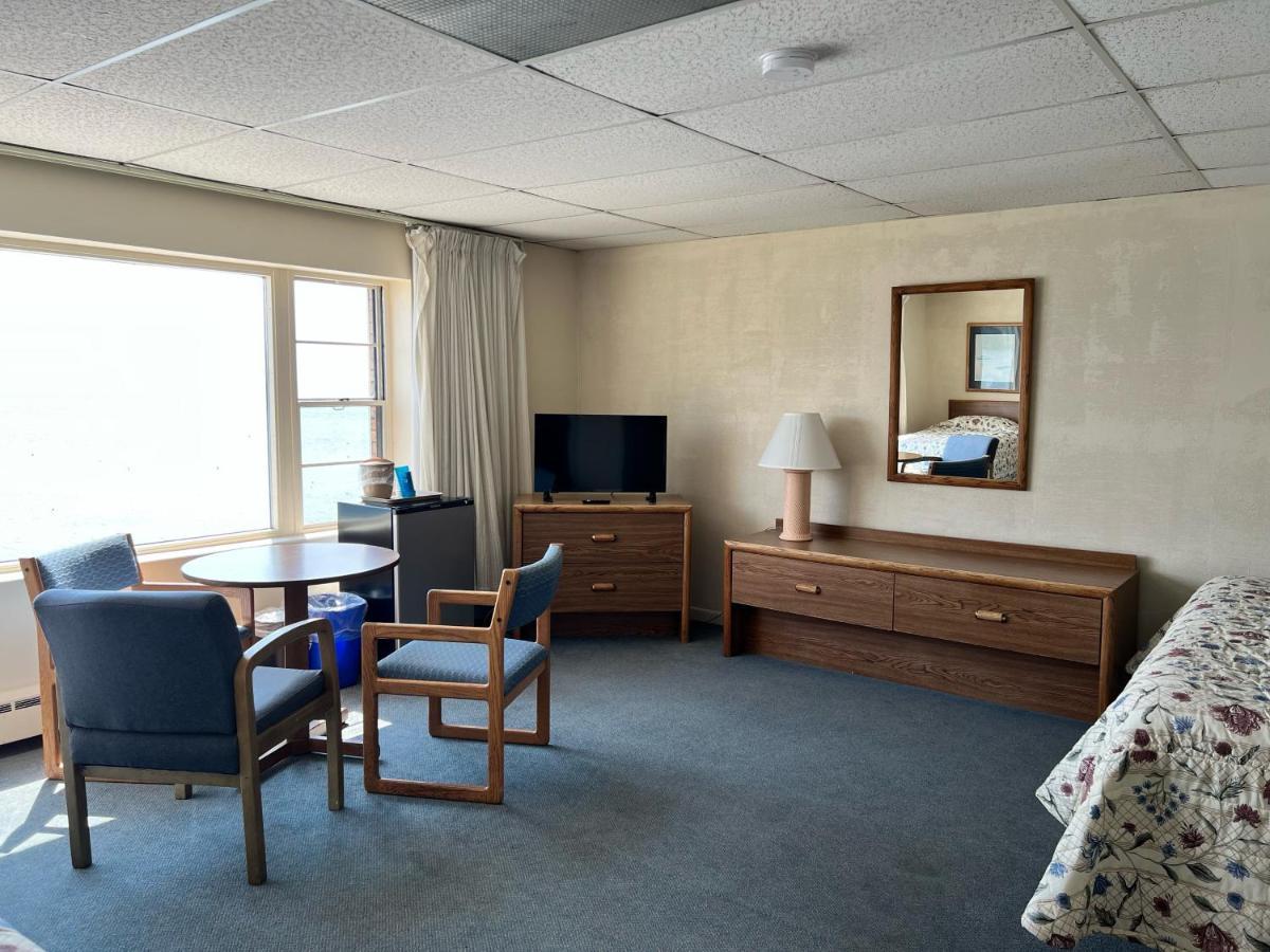 Shoreline Inn Гран Маре Екстериор снимка