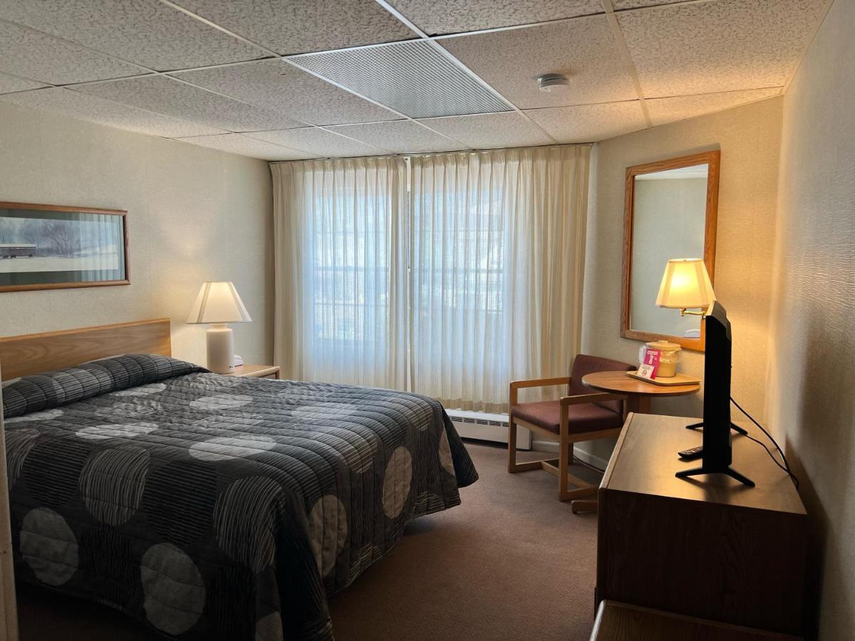 Shoreline Inn Гран Маре Екстериор снимка